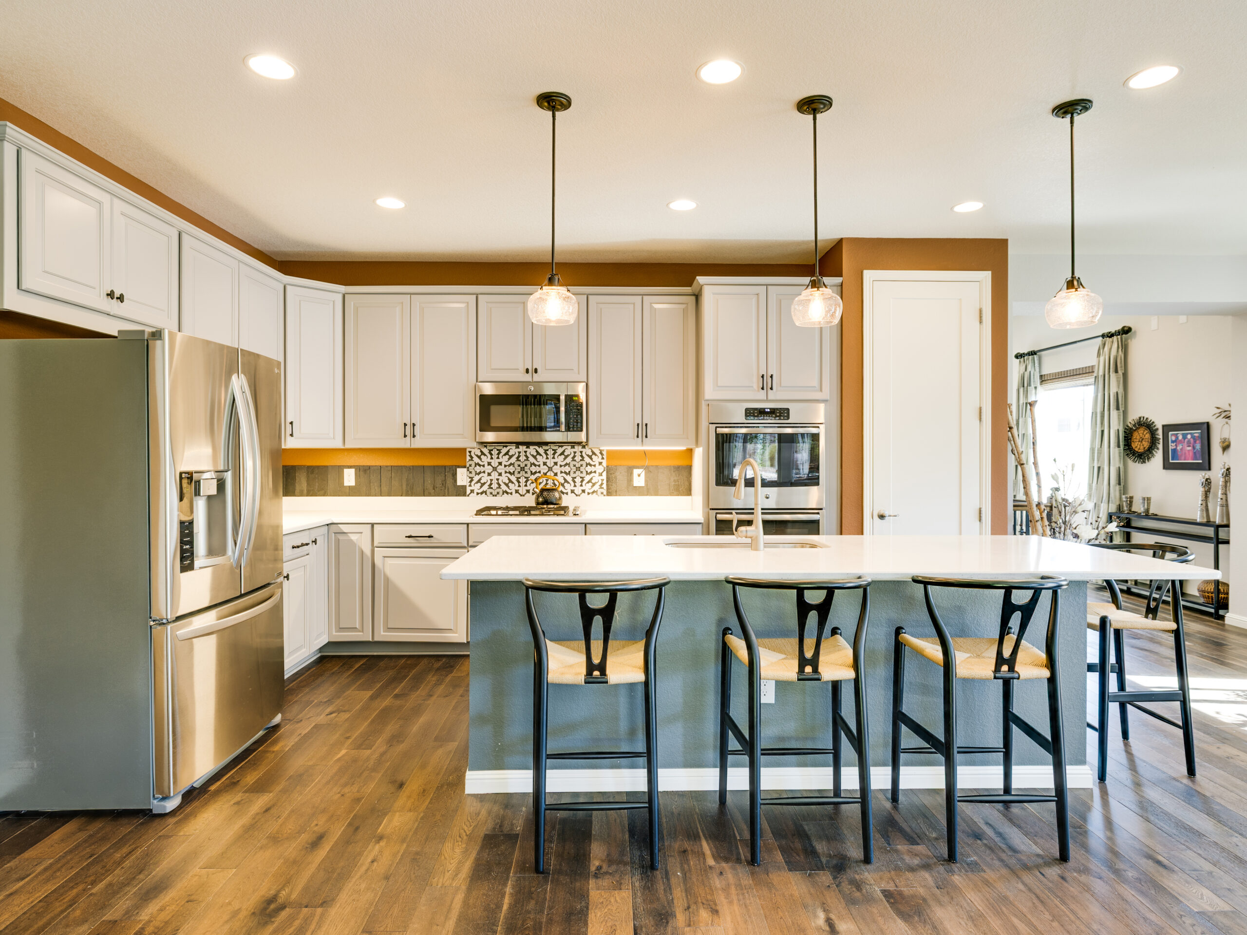 Whether you're looking for an active lifestyle or a peaceful retreat with a strong sense of community, this Skyestone home delivers on every level. Step inside and experience a truly elegant home located within the tranquil and amenity rich community of Skyestone.